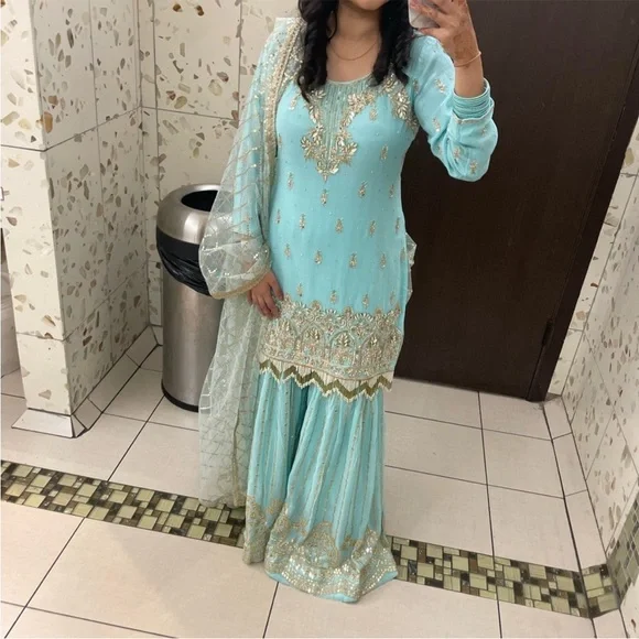 Elegant Light Blue Embroidered sharara Indian suit Indian outfit - Picture 2 of 7